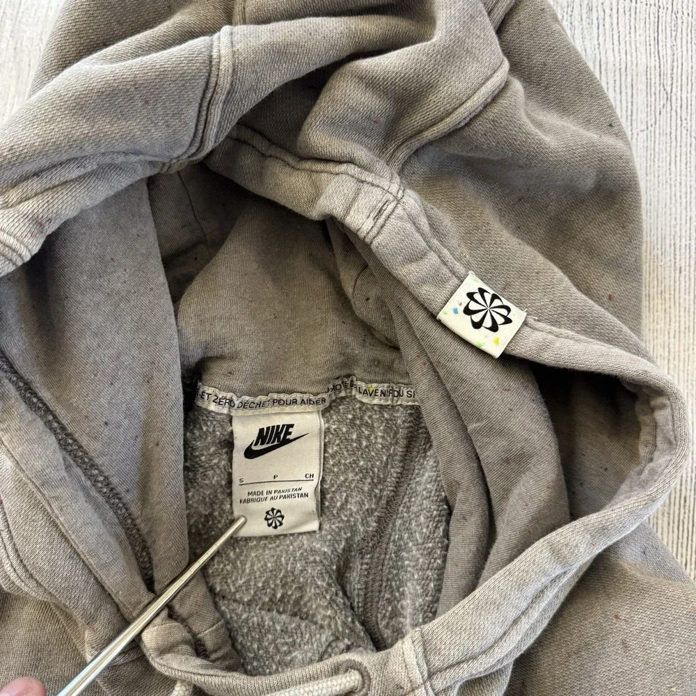 Nike Sportswear Fleece Pullover Hoodie Sweatshirt Stone DM5614-289 Size‎ Small